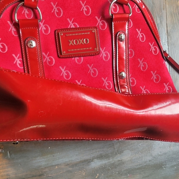 ❤️XOXO Bold Red and Pink Logo Satchel - Picture 7 of 8